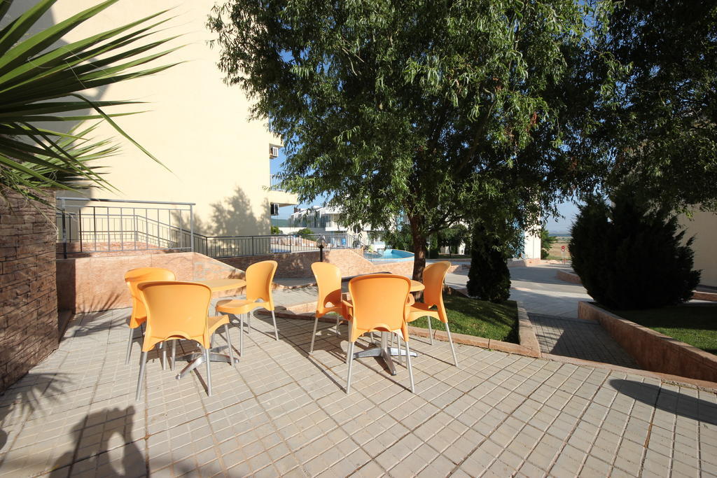 Menada Sunset Kosharitsa Apartments Bagian luar foto