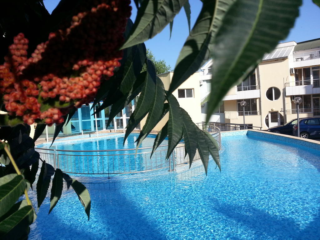 Menada Sunset Kosharitsa Apartments Bagian luar foto