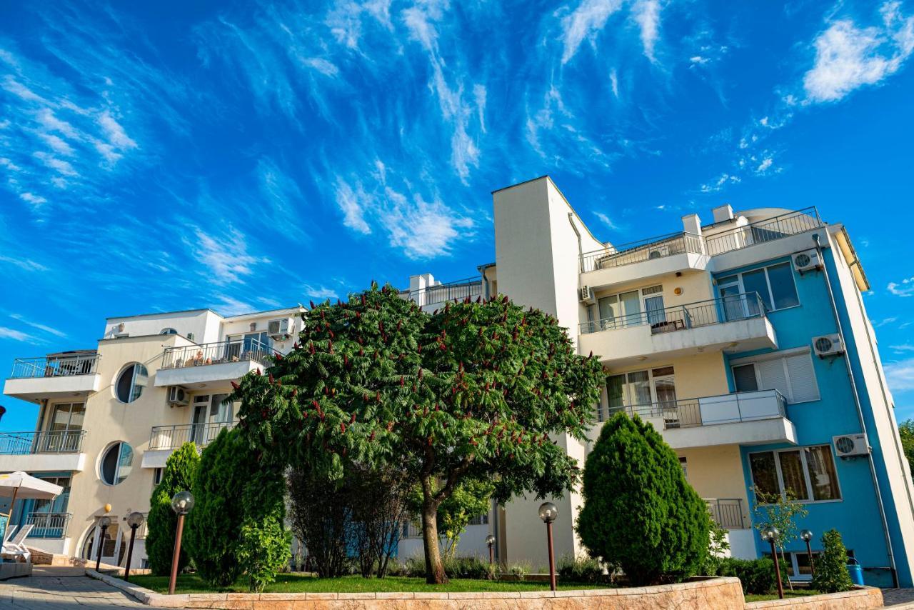Menada Sunset Kosharitsa Apartments Bagian luar foto